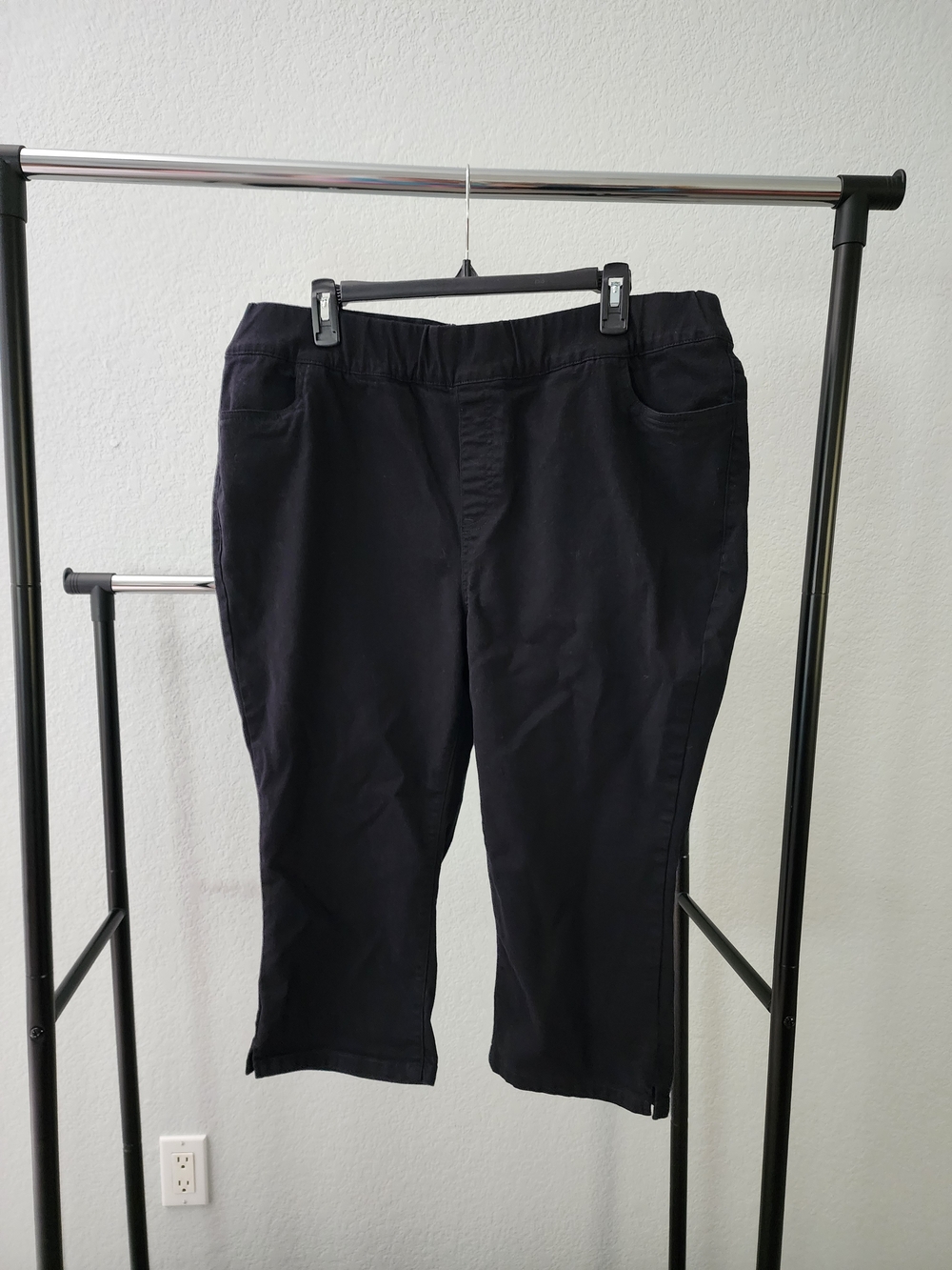 Lane Bryant Black Pull On Twill Pedal Pant